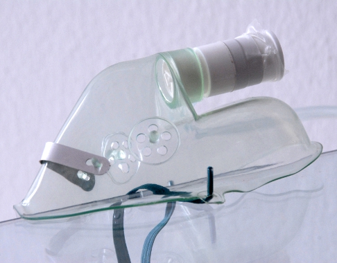 Sauerstoffmaske für die Sauerstoff-Mehrschritt-Therapie nach Ardenne